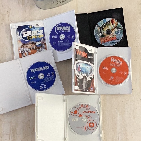 Nintendo Wii Console System & 5 Wii Games Racing Wheel Nintendo RVL-001 Complete - Picture 14 of 16